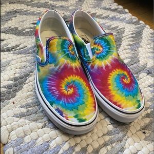 VANS tie dye slip on 🌈✨